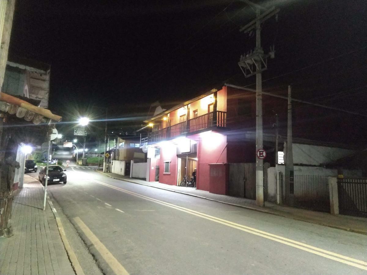 Pousada Rr Central Campos do Jordao Exterior photo